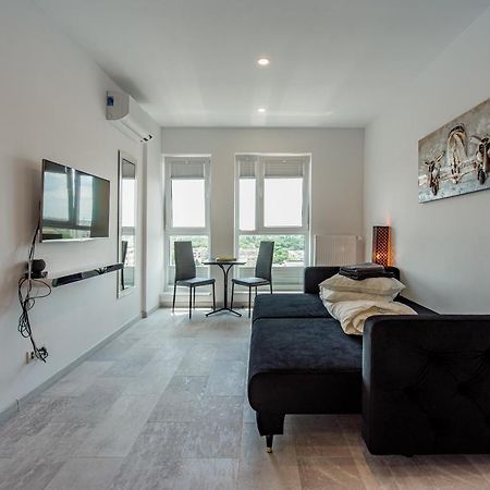 Cozy Penthousestudio Cityview W12 Bukarest Exterior foto